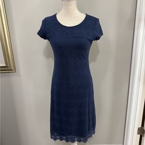 DownEast Blue "Peaceful" Lace Sheath Midi Dress Scoop Neck Short Sleeve. Size M
